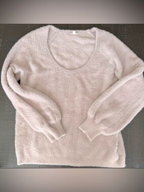 Hem & Thread-From Anthropologie-Soft & Fuzzy Eyelash Knit Balloon Sleeve Sweater